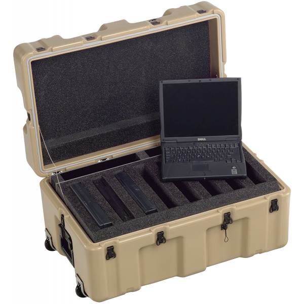 PELICAN HARDIGG CASES